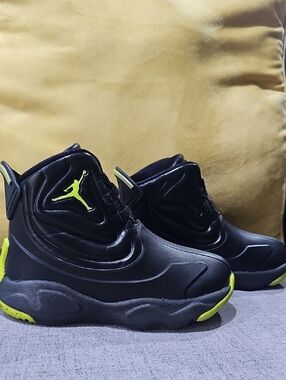 Jordan Black With Neon Rain Boot
